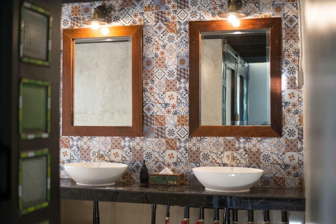 Sawatdee Guesthouse The Original Bangkok Ngoại thất bức ảnh